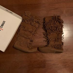 Minnetonka high fringe boots
